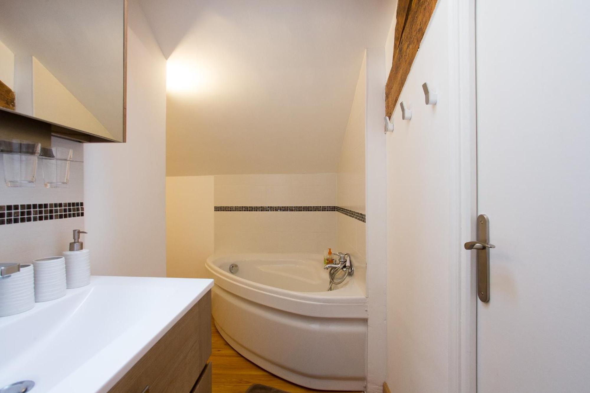 Lb Vacation Rentals I Big Loft 107M2, 10Min Walk To Palais Des Festivals Cannes Esterno foto